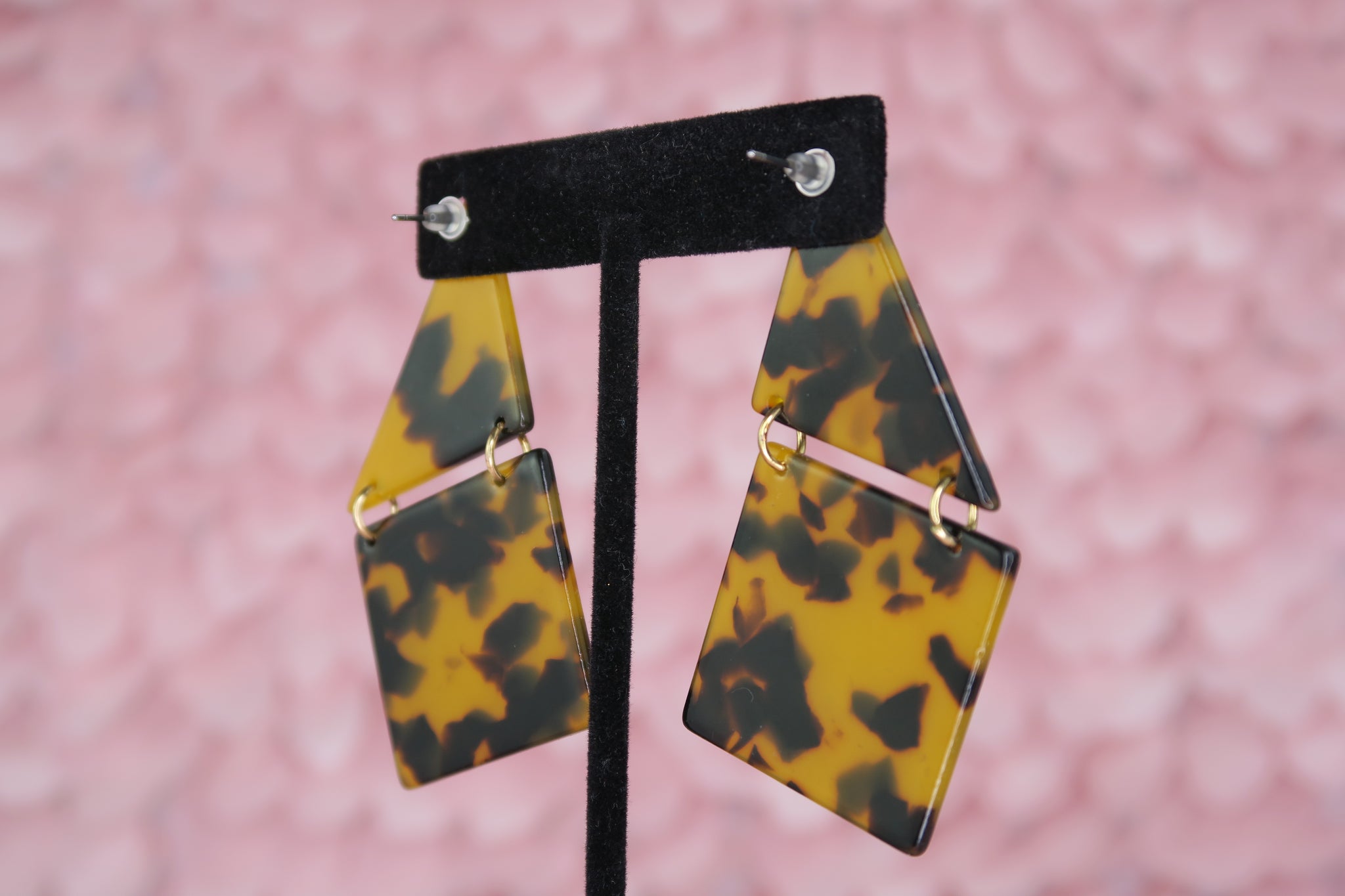 Janelle Geometric Drop Earring in Yellow Tortoise